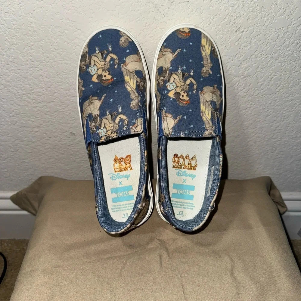 Disney x TOMS Snow White Youth Luca Slip-On Size Y3 - Picture 3 of 10